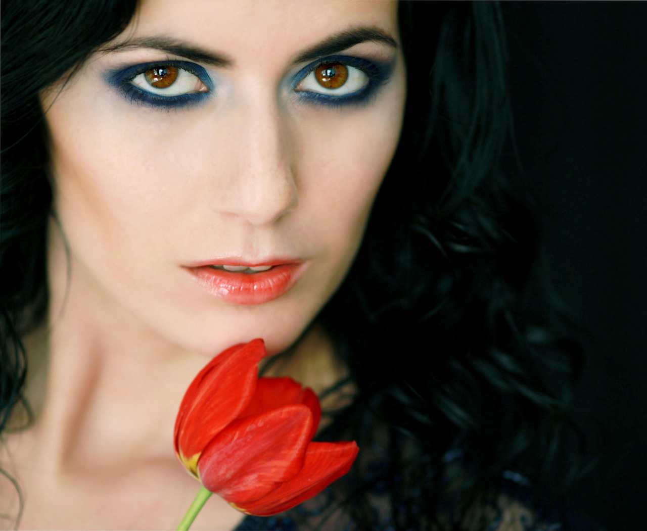 Piercing Prata helix flor e zircônia - comprar online